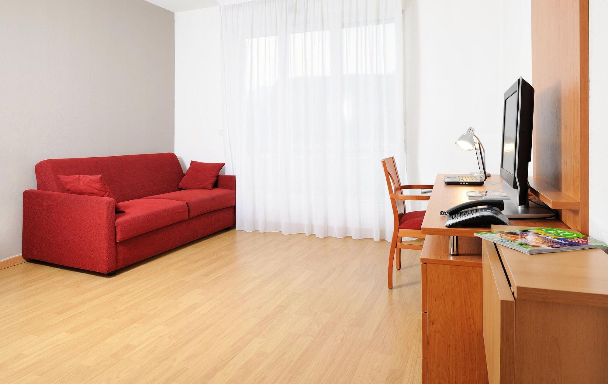 Aparthotel Sejours & Affaires Paris-Nanterre Zewnętrze zdjęcie